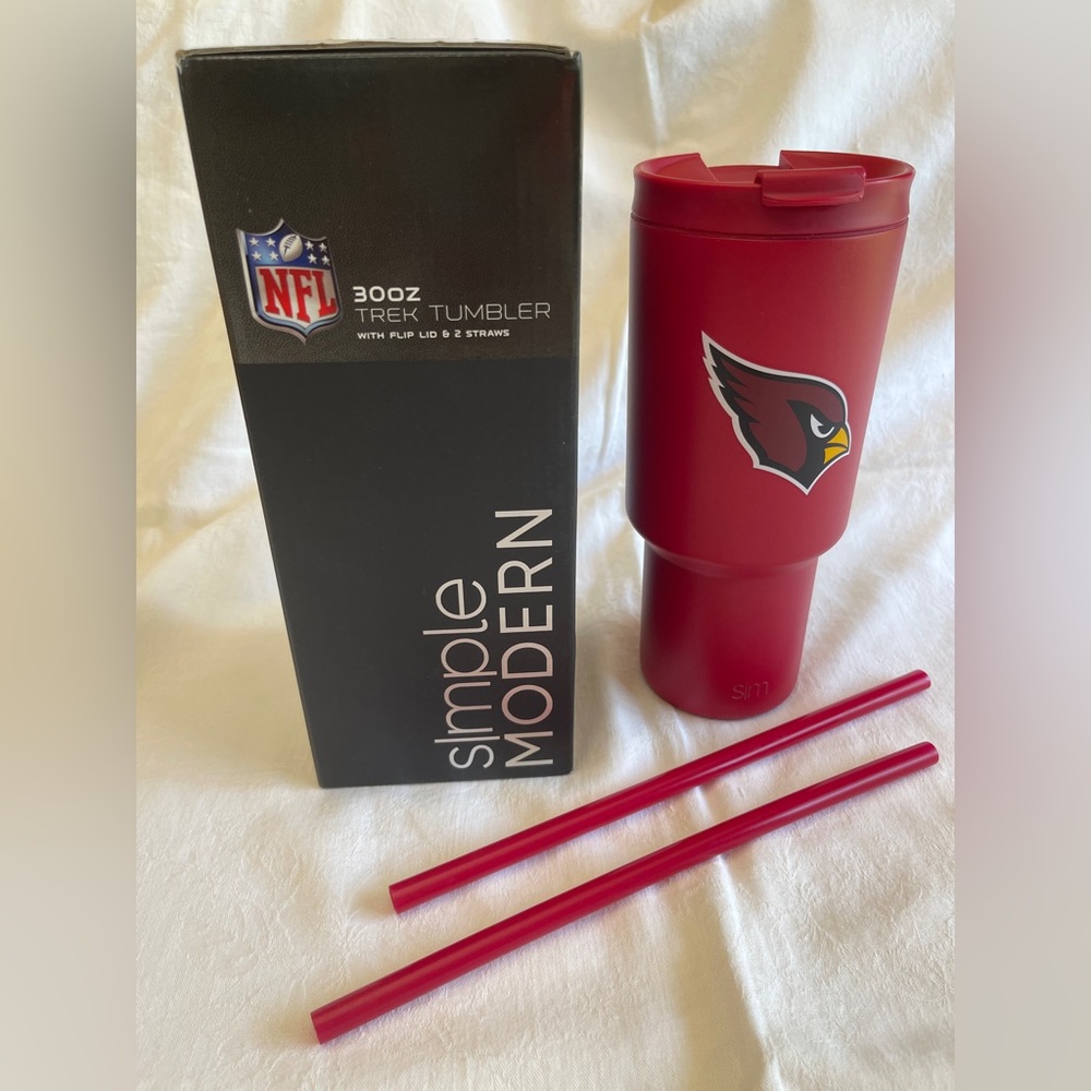 NIB NFL Arizona Cardinals 30 Oz TREK Tumbler Flip Lid 2 Straws Simple Modern